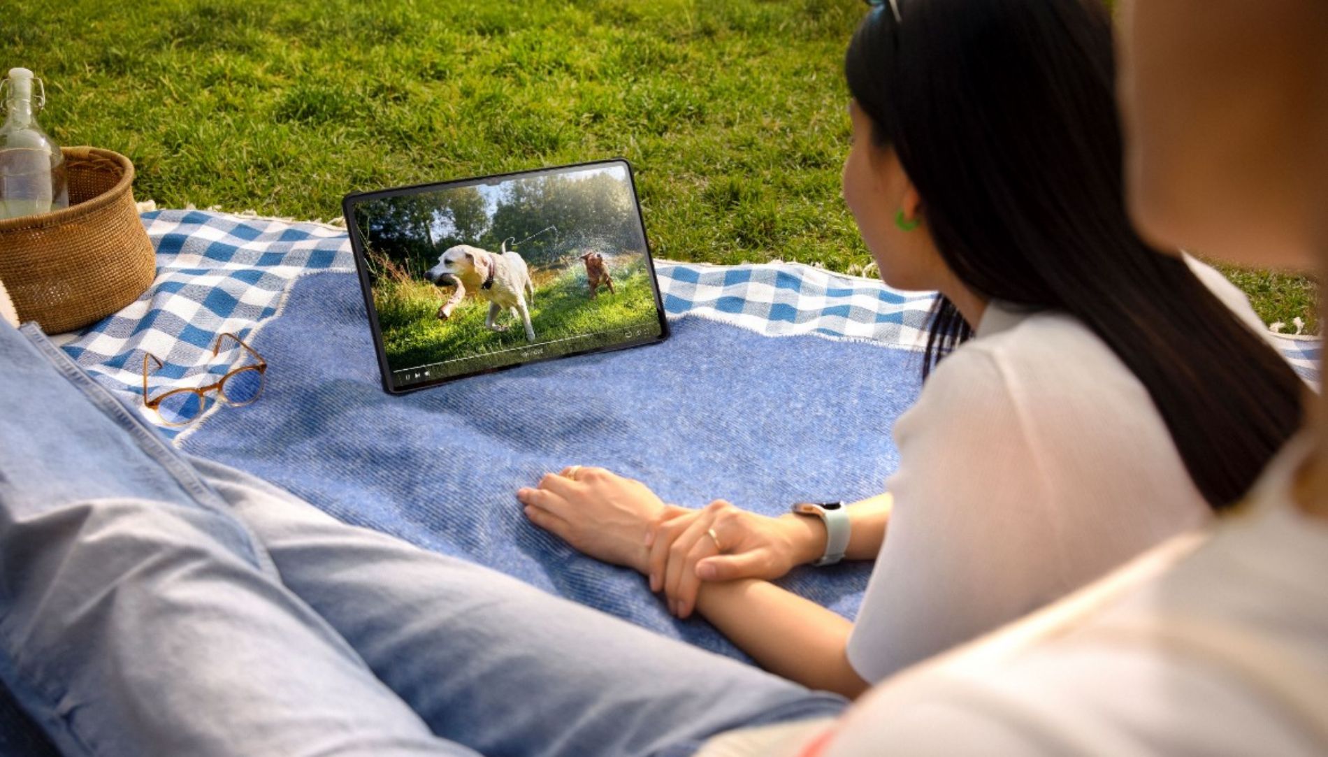 Hình ảnh cho danh mục Hướng dẫn tối ưu màn hình Galaxy Tab lớn cho trải nghiệm giải trí tuyệt đỉnh